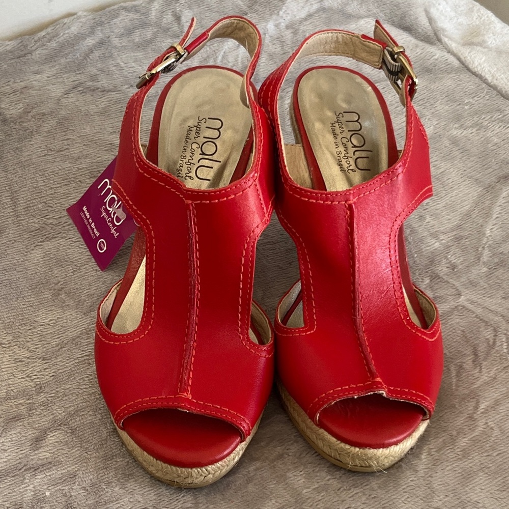 NWT Malu Red Peep-Toe Wedge Sandals size 9 womens